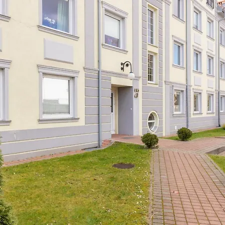 Piastowska By Renters Prestige *