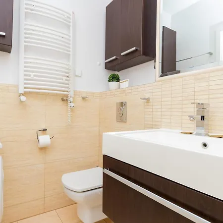 Piastowska By Renters Prestige Apartament
